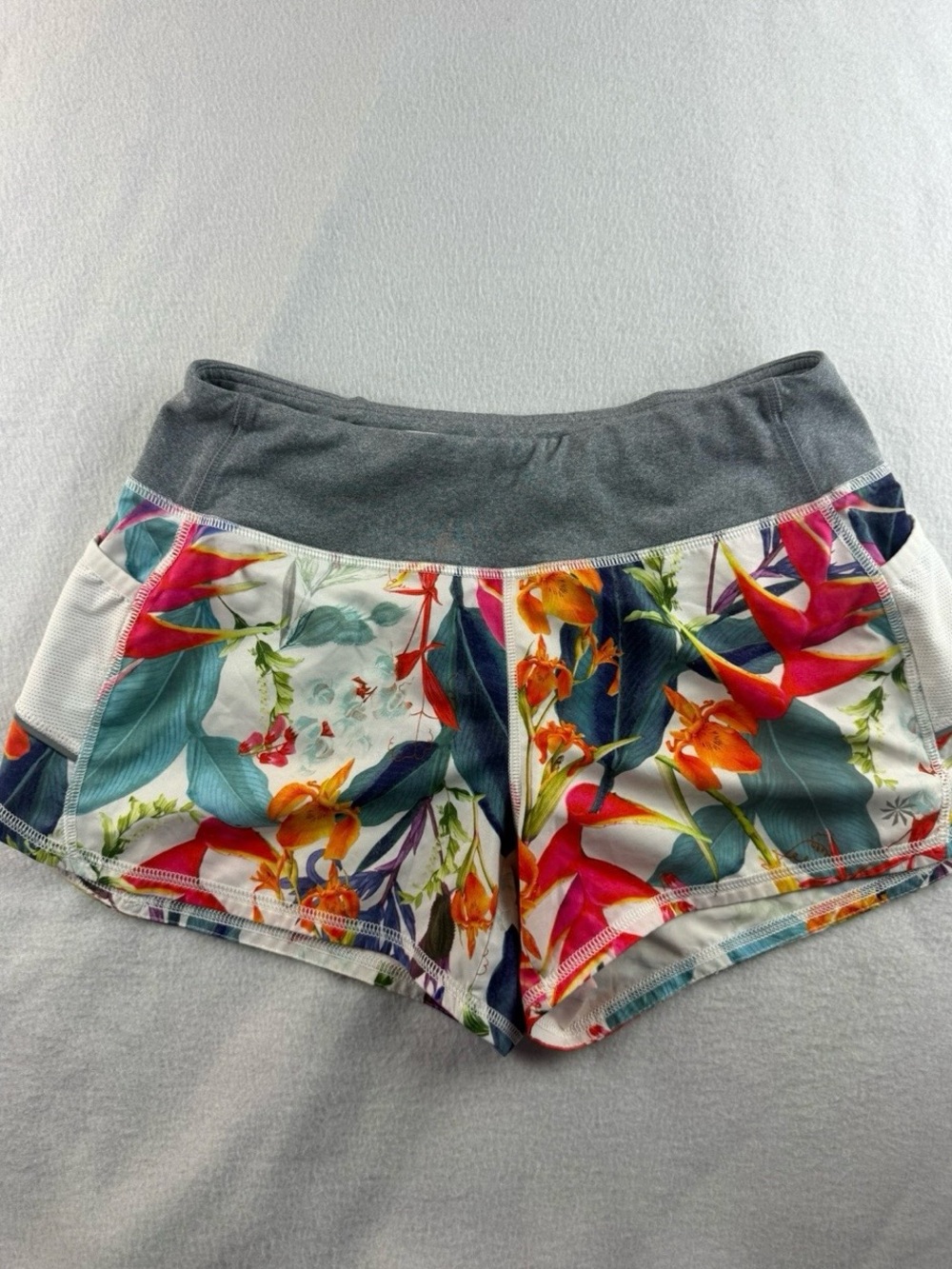 Athleta Floral Print Athletic Shorts with Gray Waistband, sz Small